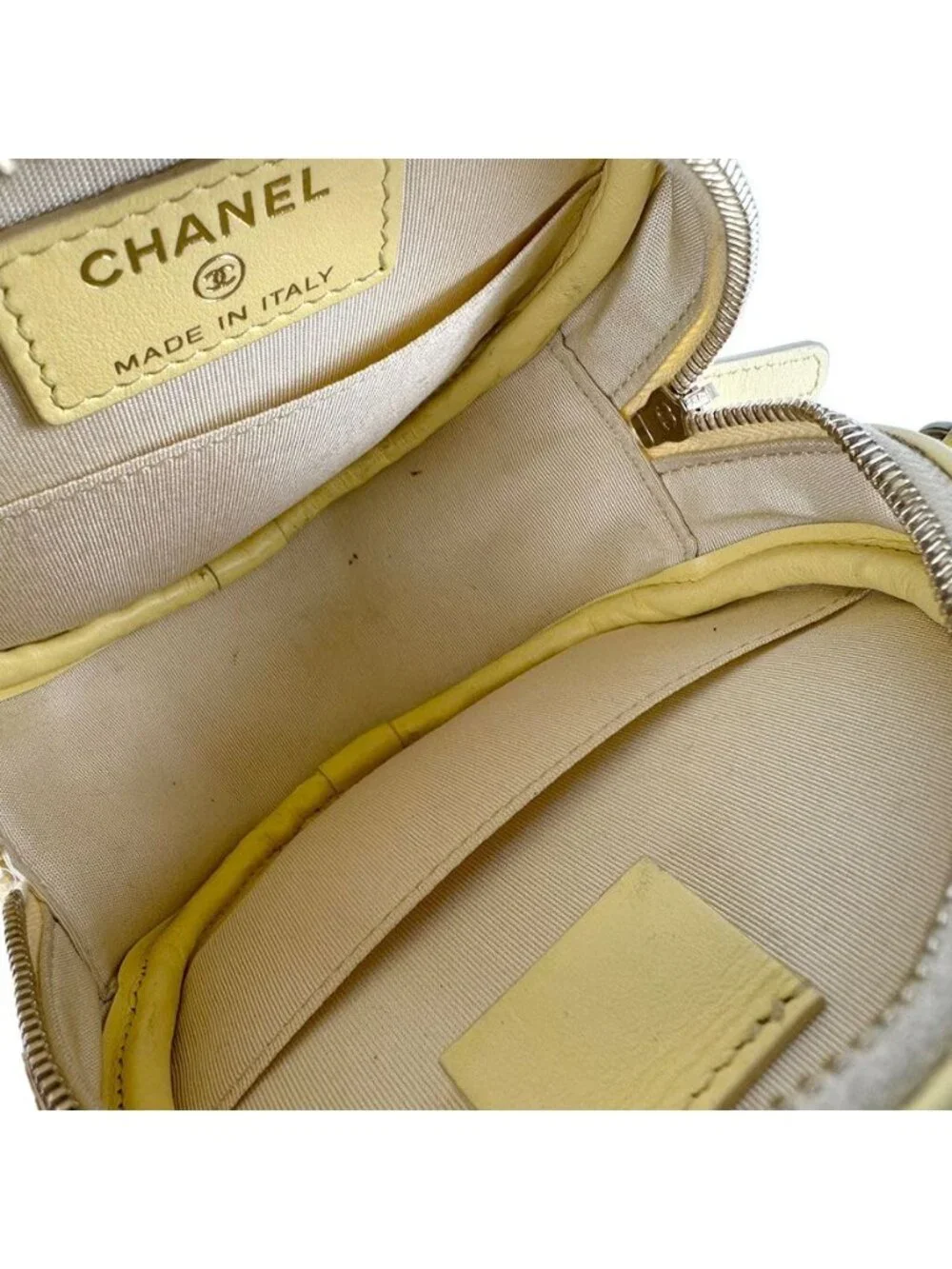 Chanel Shoulder Bag Yellow - Picture 5 of 10